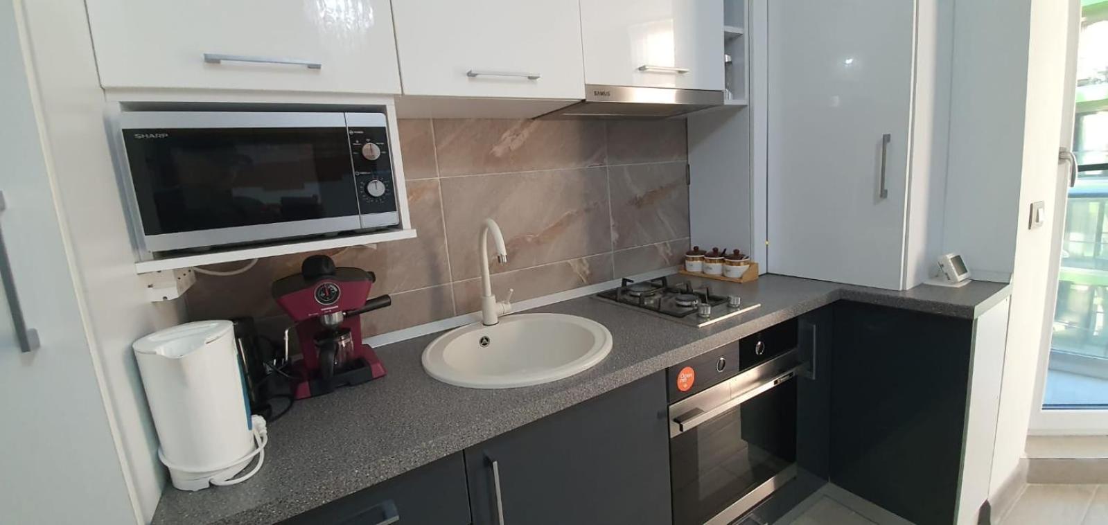 Alezzi Resort Luxury Apartament Prima Linie La Mare Нэводари Экстерьер фото