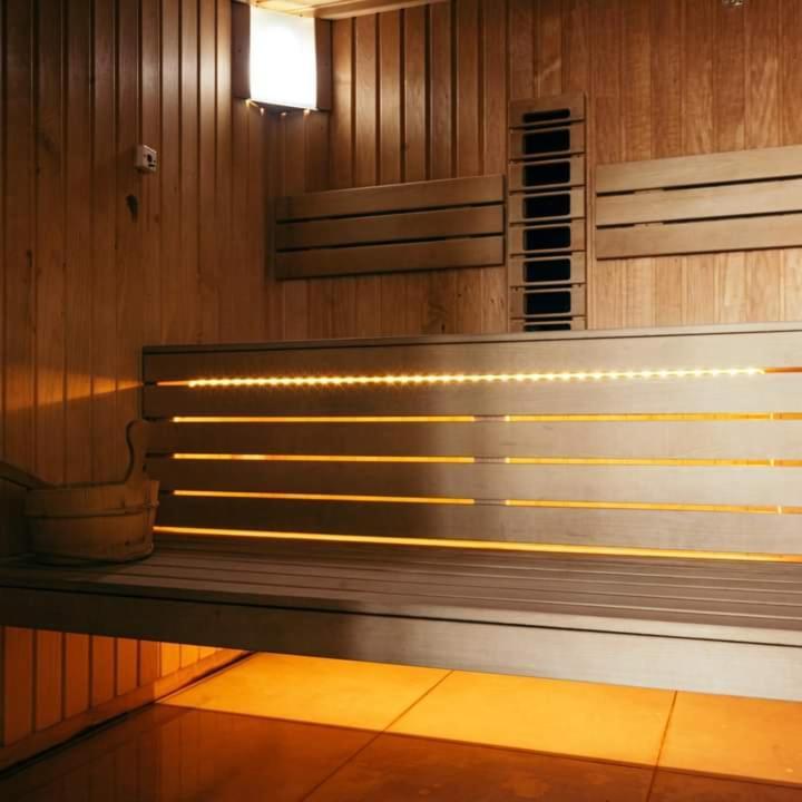 Alezzi Resort Luxury Apartament Prima Linie La Mare Нэводари Экстерьер фото